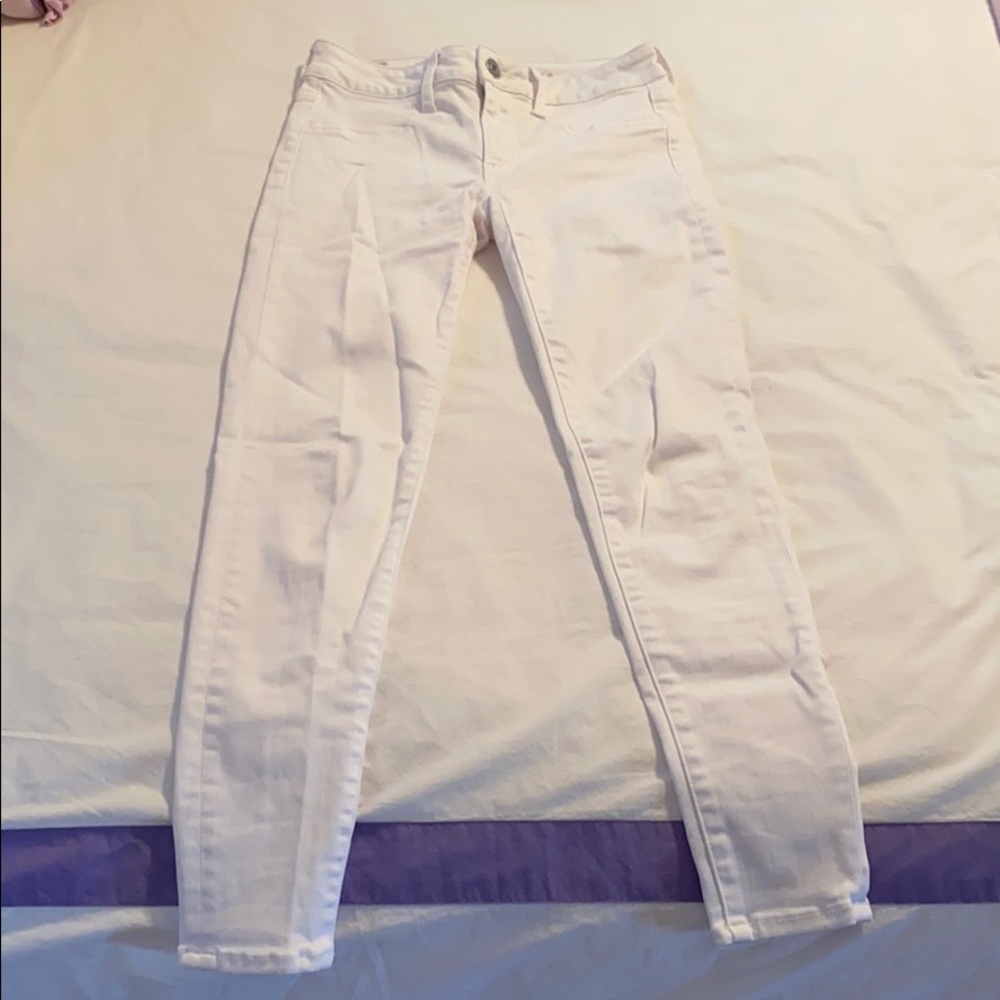 American Eagle white skinny jeans